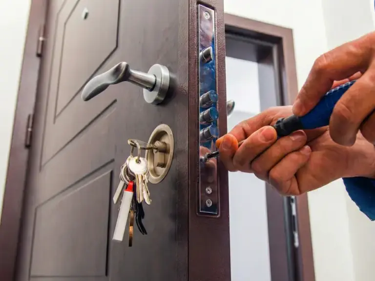 Porta blindada em Caxias do Sul – instalação e manutenção